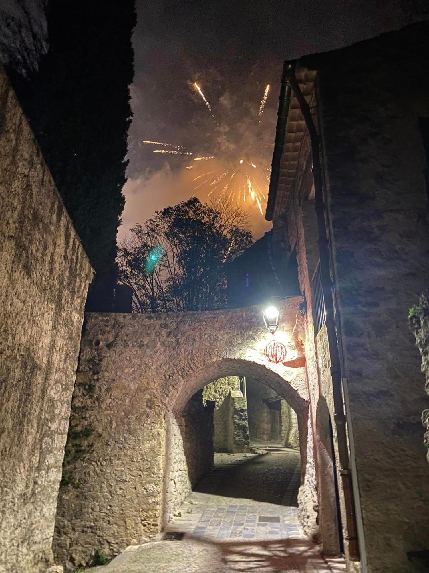 Charmante Maison A Saint Guilhem Le Desert Eksteriør billede